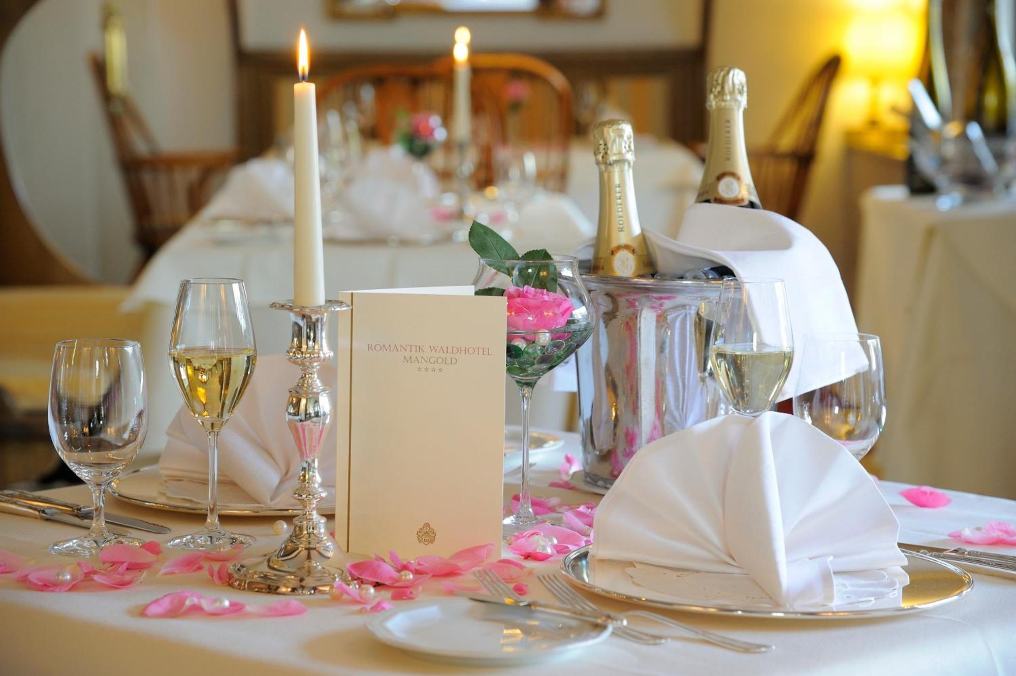 Romantik Waldhotel Mangold Bergisch Gladbach Eksteriør billede